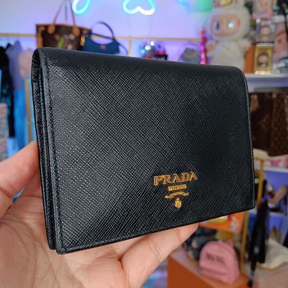 Prada Black Saffiano Leather Snap Bi-Fold Wallet Men’s Women’s - Picture 2 of 7